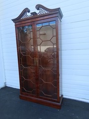 Henredon Chippendale Tall Large Flame Mahogany Display China Cabinet 6470