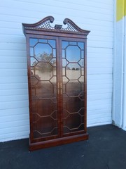 Henredon Chippendale Tall Large Flame Mahogany Display China Cabinet 6470