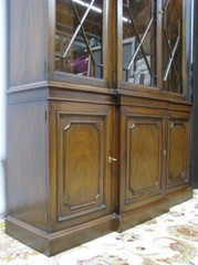 Vintage Kindel Furniture “Kent” Georgian Chippendale Mahogany China Cabinet