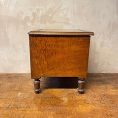 VINTAGE VICTORIAN WOODEN MAHOGANY COMMODE POT STAND CABINET OTTOMAN #4785