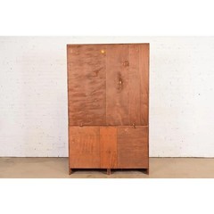 Ethan Allen American Colonial Solid Maple Breakfront Bookcase Cabinet, 1960s