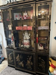 Vintage Asian Chinoiserie Drexel Hand Painted Breakfront Display China Cabinet
