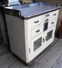 VINTAGE ART DECO METAL INDUSTRIAL MEDICAL HOSPITAL CABINET shipping available
