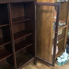 VTG 1950 Mid-Century Hand Made Walnut Wood & Glass Door 49″H Cabinet – 6 Shelf