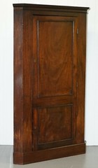 ORIGINAL GEORGE III CIRCA 1760 SOLID MAHOGANY CORNER CUPBOARD LARGE BOOKCASE