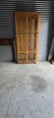 ✨️Beautiful vintage late 1970s cabinet with geometric pattern design doors✨️