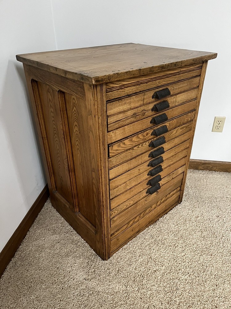 HAMILTON MFG CO PRINTERS CABINET TYPE CASE FLAT FILE APOTHECARY 12 DRAWER