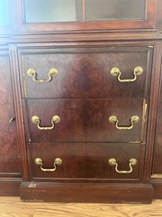 Henredon George III Style Mahogany Breakfront China Cabinet – Glass Doors