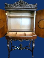 19century French Renaissance Wine Bar, Exquisite Walnut with Ornate Carvings