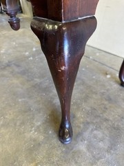 Hickory White American Masterpiece Lowboy Queen Anne Style