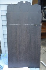 Queen Anne Burl Veneer Mirror by Baker Furniture in Excellent Condition 