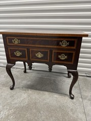 Hickory White American Masterpiece Lowboy Queen Anne Style.