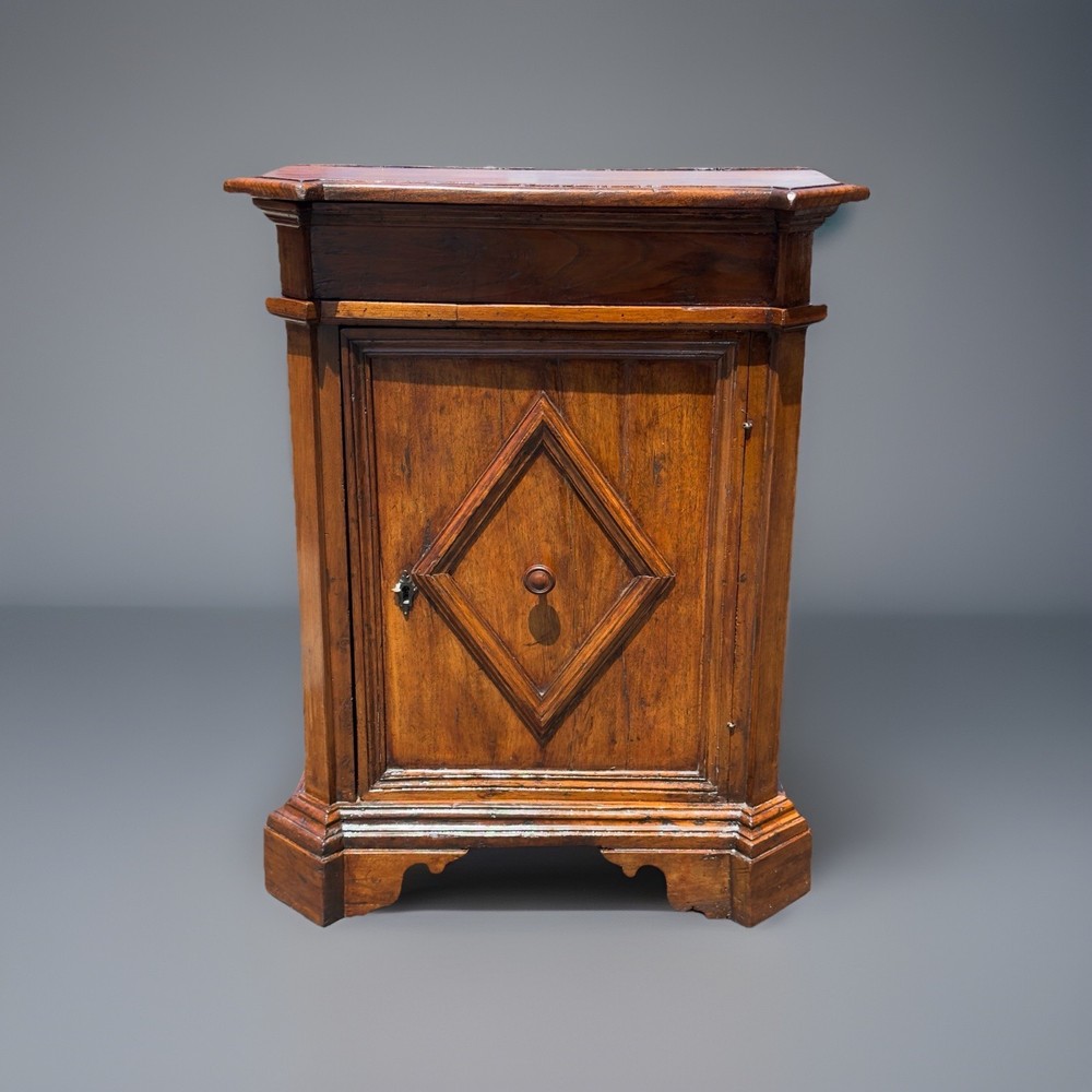Antique Italian Baroque Walnut Credenza with Diamond Point Door, Late 17th C