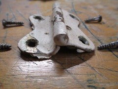 VINTAGE HOOSIER CABINET HINGE FOR LARGE DOORS UPPER & LOWER PAIR LISTING #1071