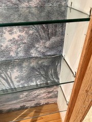 🌿 Vintage Oak Display Cabinet – Chicken Wire Curio Hutch Glass Shelves Cottage
