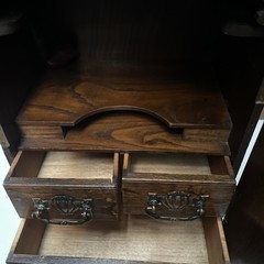 Large Antique Oak Smokers Cabinet. in vgc for age with working lock and key