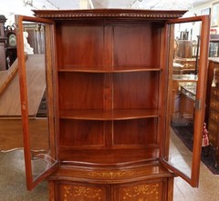 Late 19th Century Edwardian English Inlaid Mahogany Vitrine Cabinet