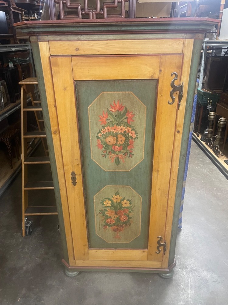Antique Scandinavian Painted Pine Cupboard