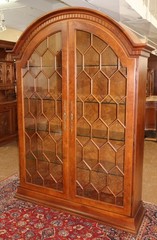Gorgeous Italian Made Burl Wood China Display Cabinet Attributed to Giemme