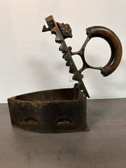 Antique Vintage Laundry Clothes House Work Iron