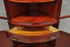 Vintage Morganton Duncan Phyfe Mahogany Bow Front Corner China Cabinet Curio