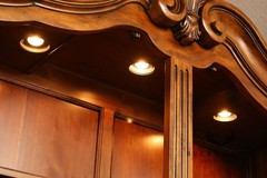 Ethan Allen ‘Tuscany’ China Cabinet