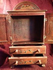 SMALL LITTLE VINTAGE HANDMADE DECORATED WOOD CUPBOARD FOLK ART SWEDEN SWEDISH