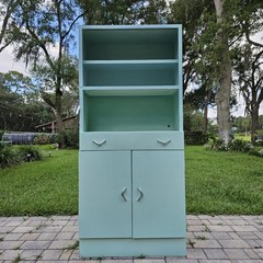 Vintage Medical Cabinet Metal Display Case Medicine Mid-Century Modern Storage