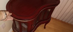 Vtg Bean Shaped Bar Liquor Curio Cabinet Table w Beveled Glass and Butler Tray
