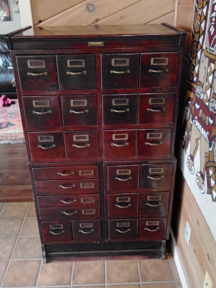 Antique Oak 24-Drawer Cabinet by Hamilton, Circa 1900