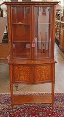 Late 19th Century Edwardian English Inlaid Mahogany Vitrine Cabinet