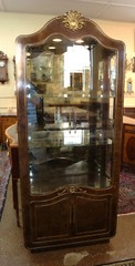 Mastercraft Burled Wood Hollywood Regency Style Display Curio Cabinet