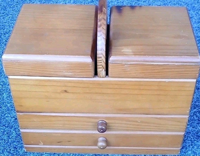 Wood Sewing Box Table Cabinet Country Rustic Primitive 12x9x 7 w/ Handle – VTG