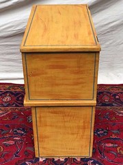 19TH C NEW ENGLAND PINE GRAIN MUSTARD PAINTED COMMODE / LIFT TOP BLANKET BOX