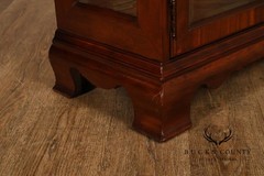Thomasville Mahogany Chippendale Style Lighted Curio Display Cabinet