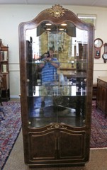 Mastercraft Burled Wood Hollywood Regency Style Display Curio Cabinet