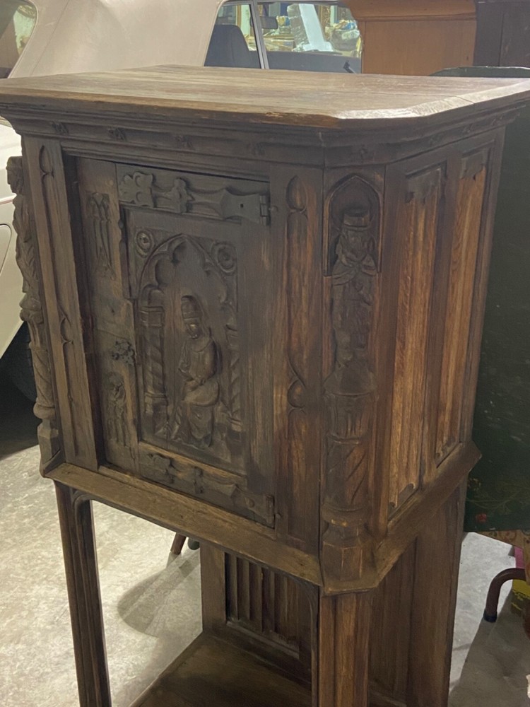 ANTIQUE BAROQUE CARVED OAK CABINET