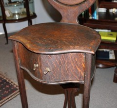 Antique Quarter Sawn Oak Shaving Stand – original finish