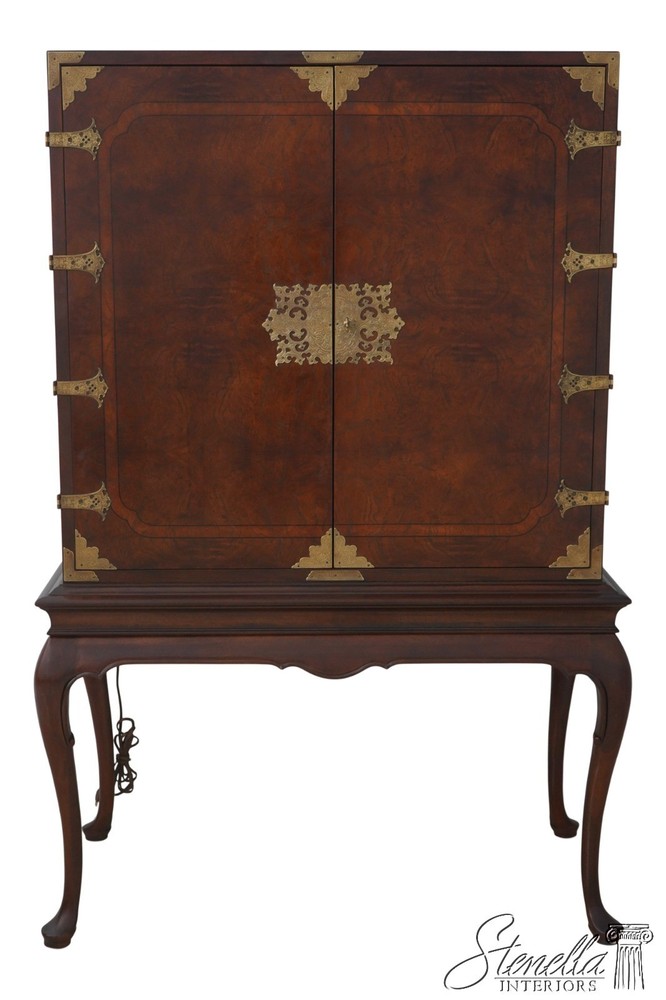 L70001: Burl Walnut Chinoiserie Form TV Media Bar Cabinet