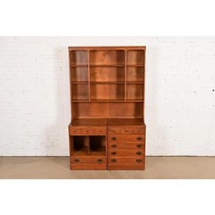 Ethan Allen American Colonial Solid Maple Breakfront Bookcase Cabinet, 1960s