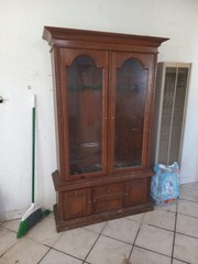 Brown Wood & Glass Freestanding GunCabinet w/ 2 Hinged Glass Front Doors, Knobs