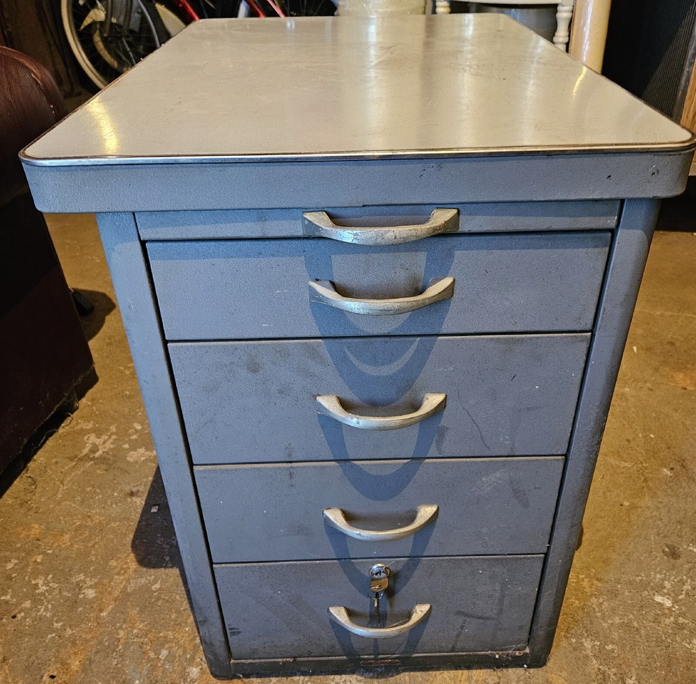 Vintage Original Authentic 4 Drawer Industrial Office File Cabinet w/ KEYS