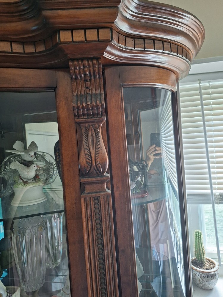Pulaski Empire Style Cherry Wood Large Bowed Glass Curio Display Cabinet