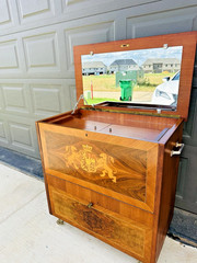 Beautiful Vintage Mid Century Art Decor Bavarian Inlaid Cocktail Dry Bar Cabinet