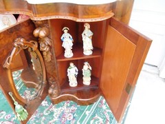 EXQUISITE VICTORIAN ROCOCO MAHOGANY MIRRORED PARLOR CABINET