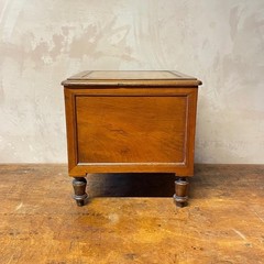 VINTAGE VICTORIAN WOODEN MAHOGANY COMMODE POT STAND CABINET OTTOMAN #4785