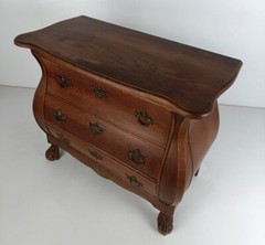 Antique Chest of Drawers Dresser Drawer Cabinet bird legs Beautiful