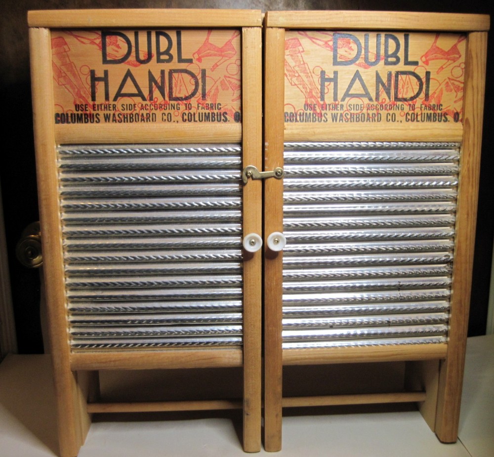 Vintage Dubl Handi Washboard Double Cabinet 17 1/4″ x 18″ Great Condition