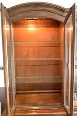 Thomasville Display Cabinet. Vintage Table Top Lighted Unit.