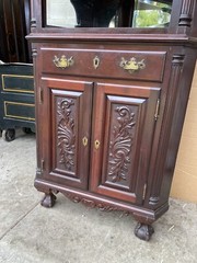 VICTORIAN BEVELED DOOR MAHOGANY CHIPPENDALE CORNER CHINA CABINET